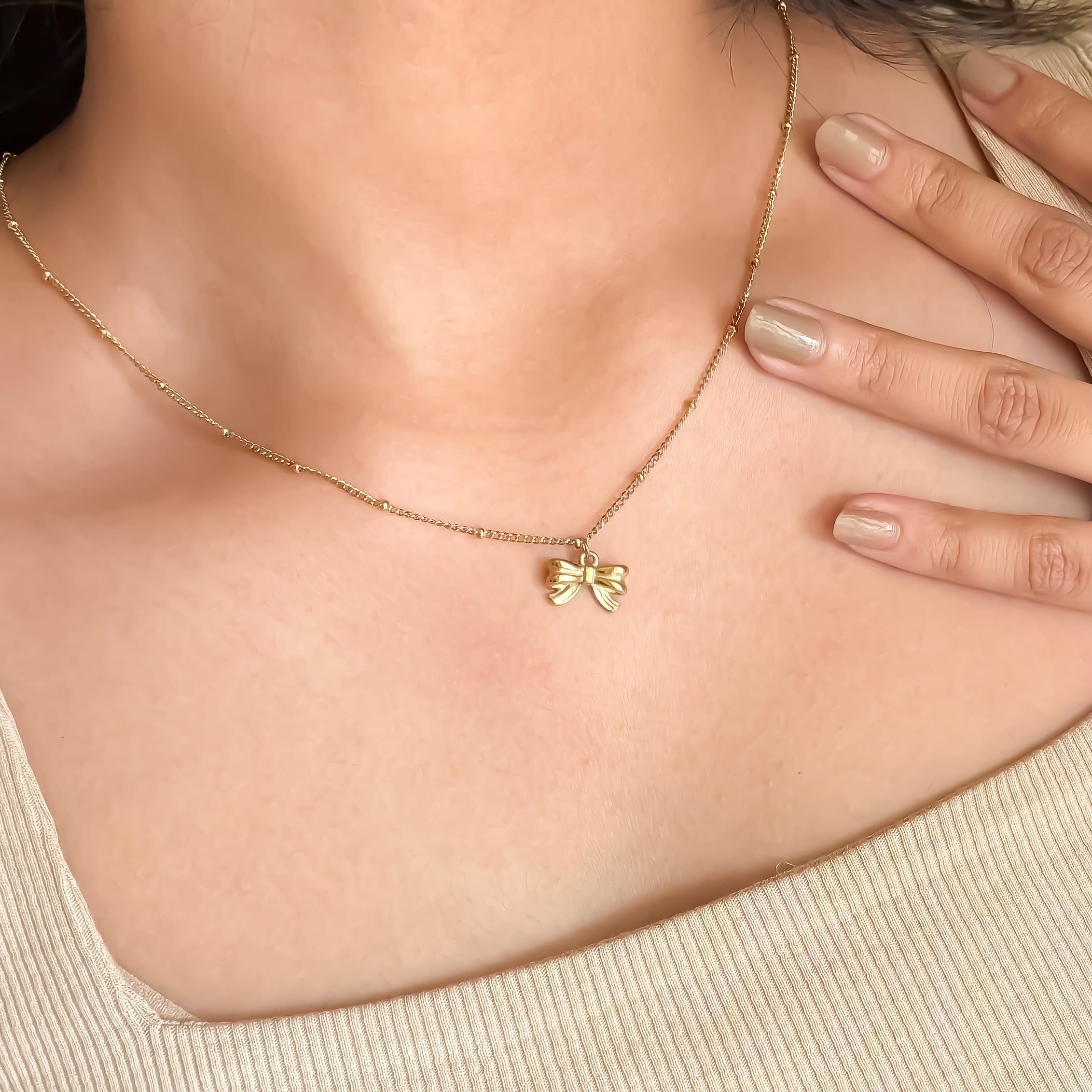 Dainty Bow Necklace