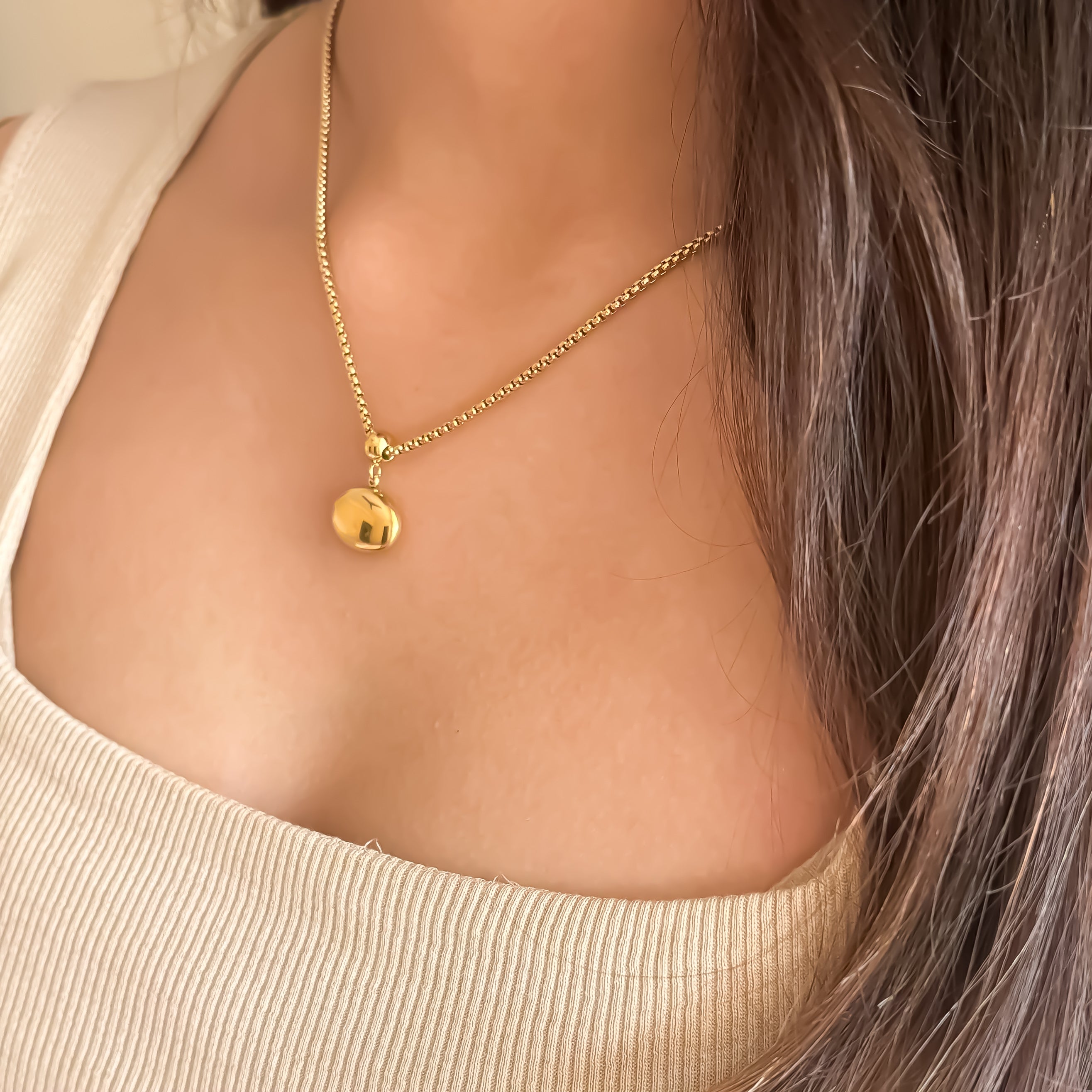 Dainty Dot Necklace