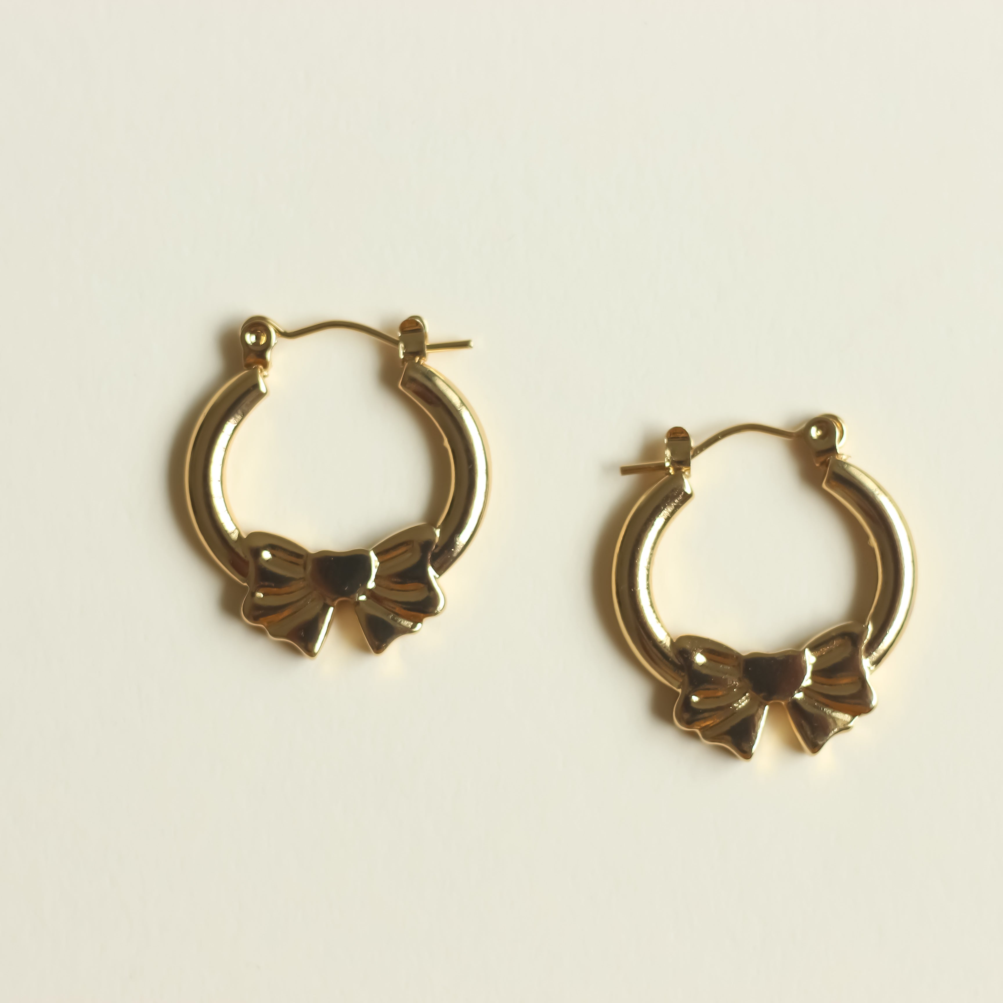 Bow Circle Hoops