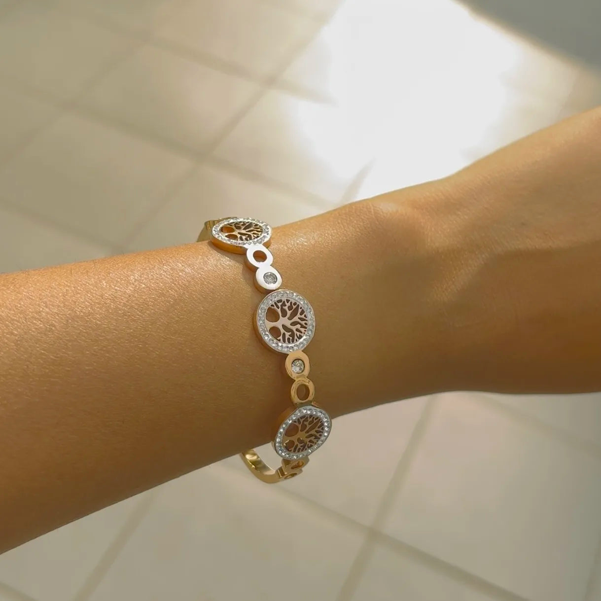 Tree bracelet