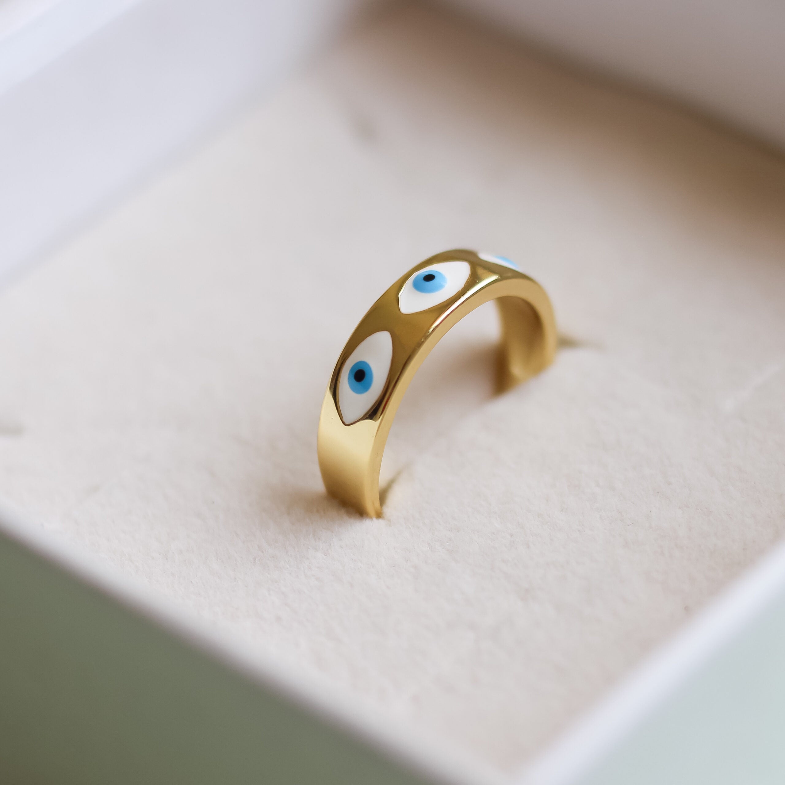 Evil Eye Lash Ring