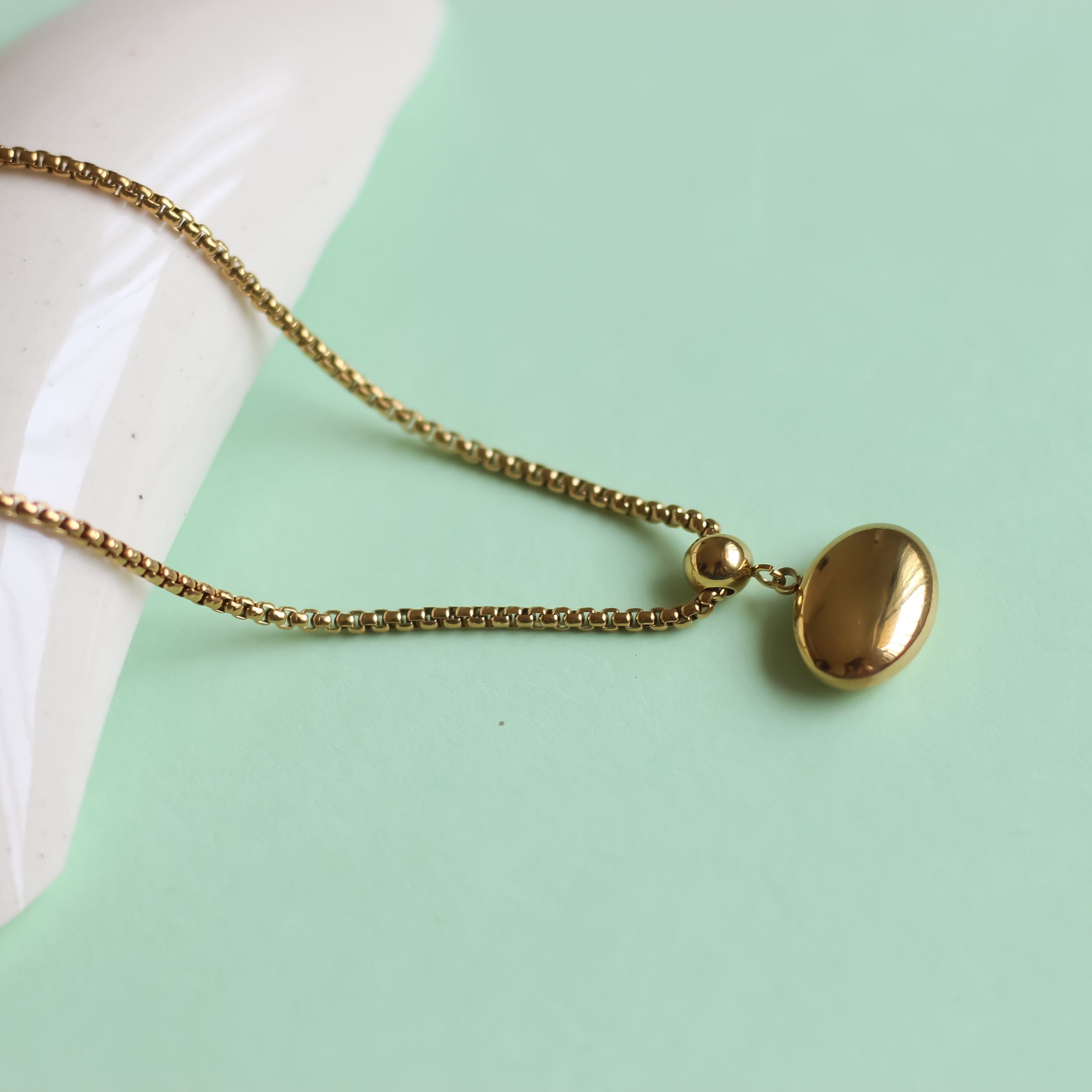 Dainty Dot Necklace