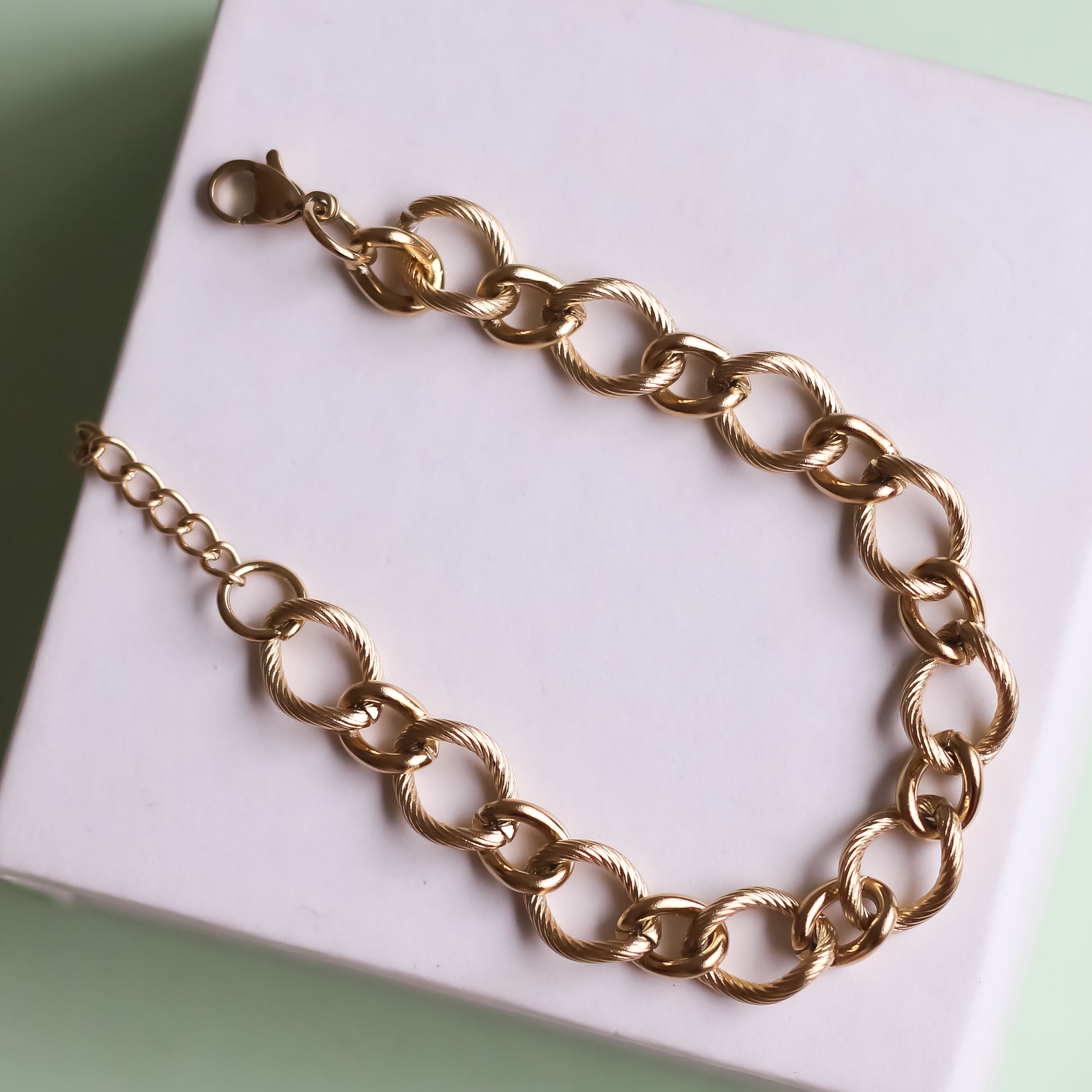 Chunky Gold Chain Bracelet