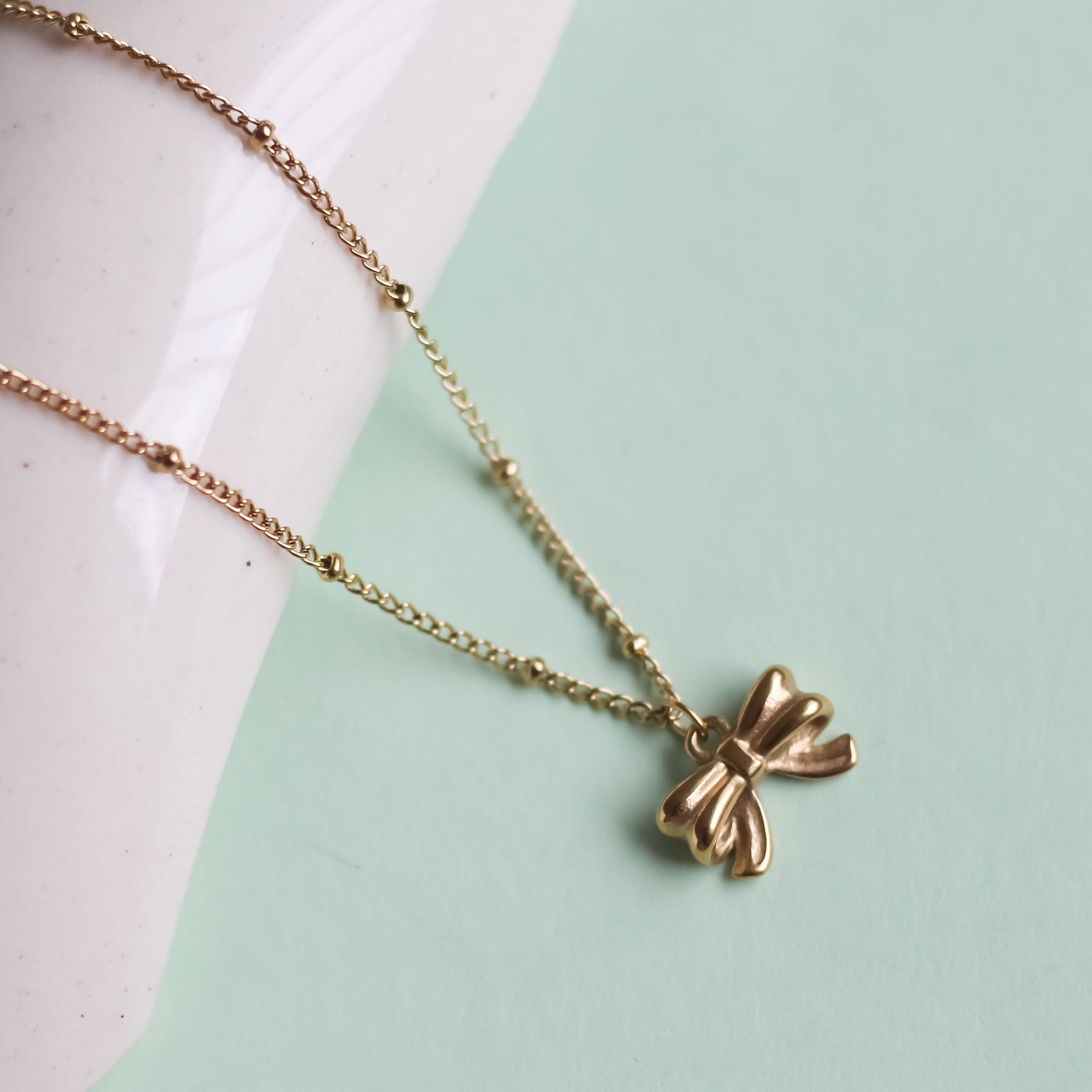 Dainty Bow Necklace