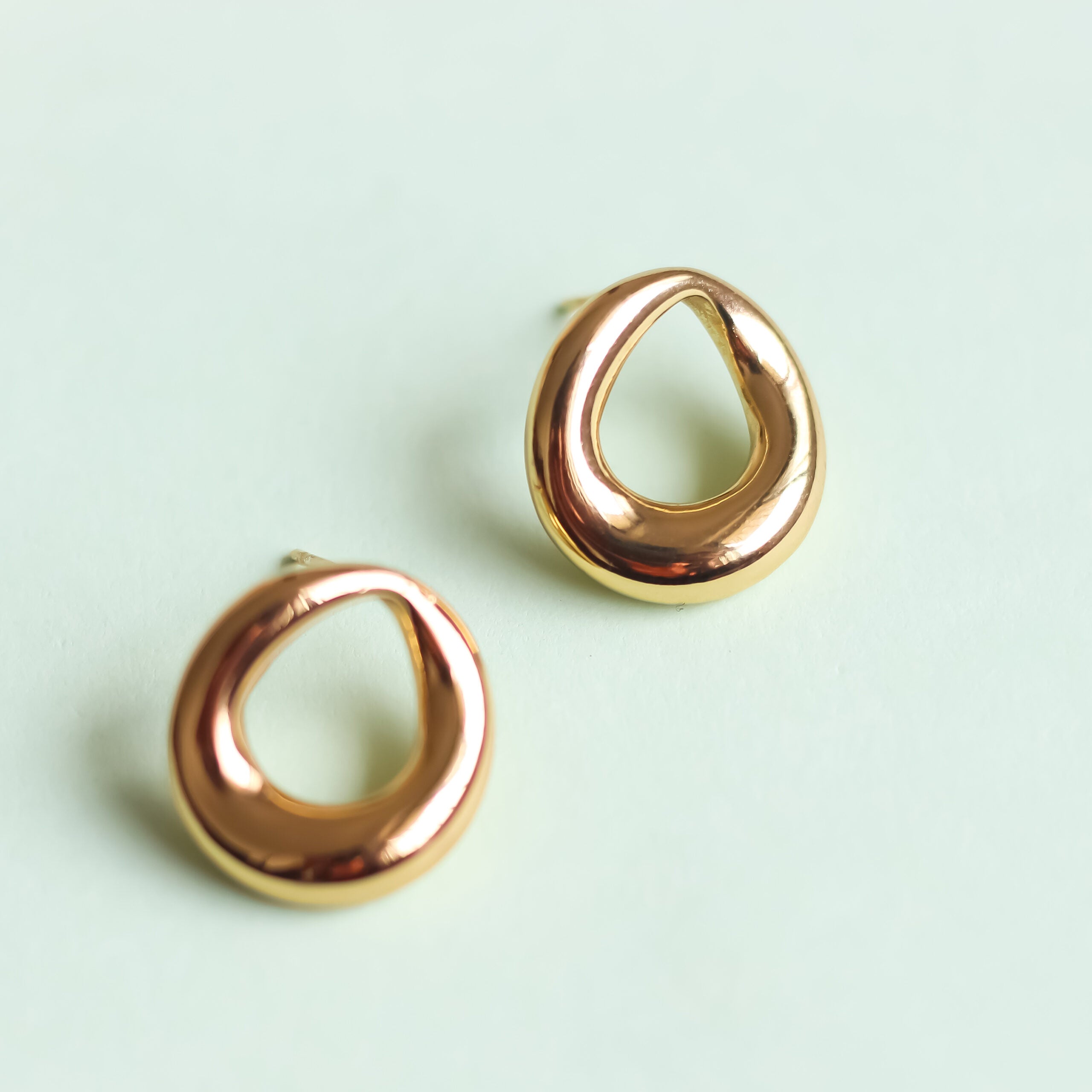 Circle Hollow Studs