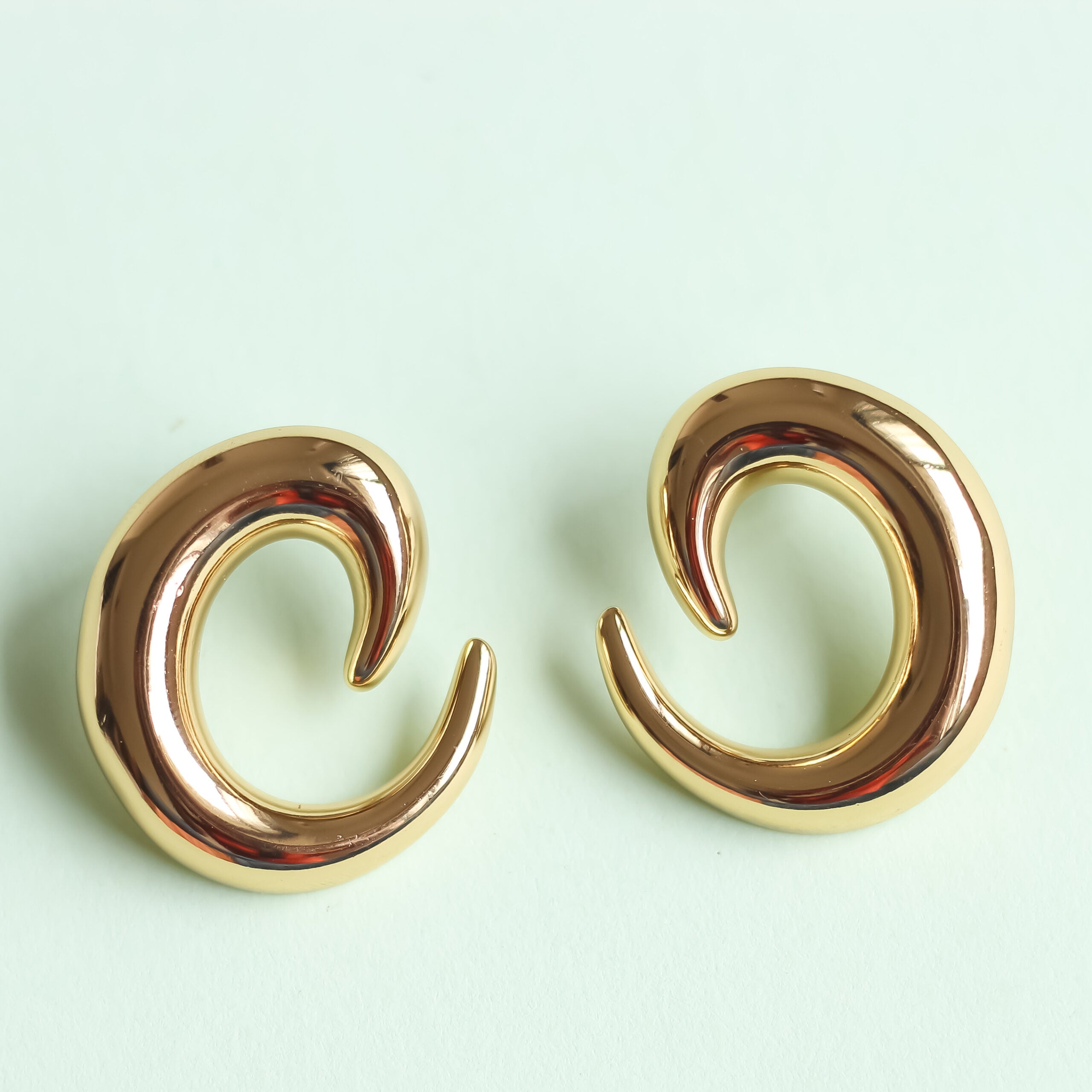 Monet Hoops