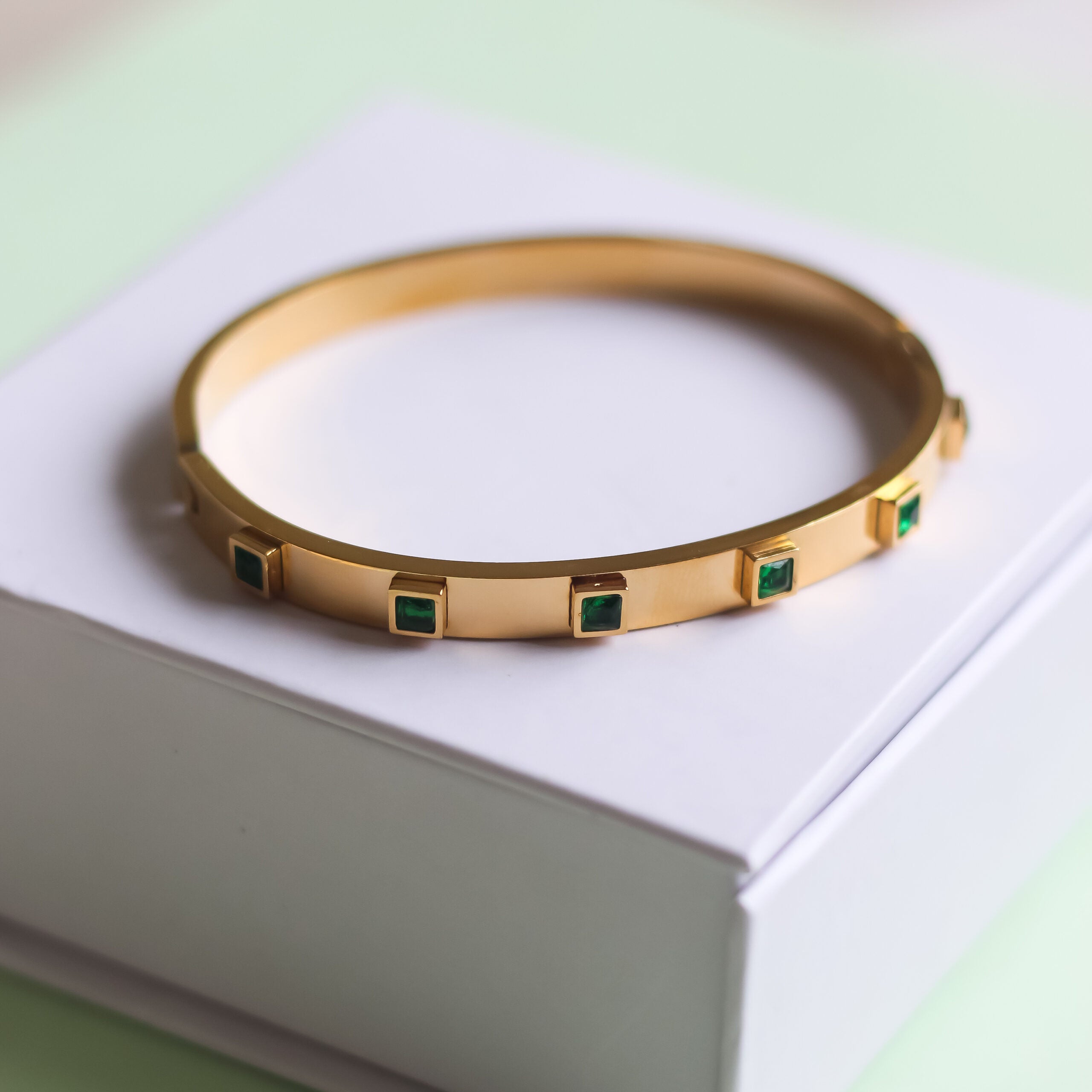 Emerald Stone Bangle