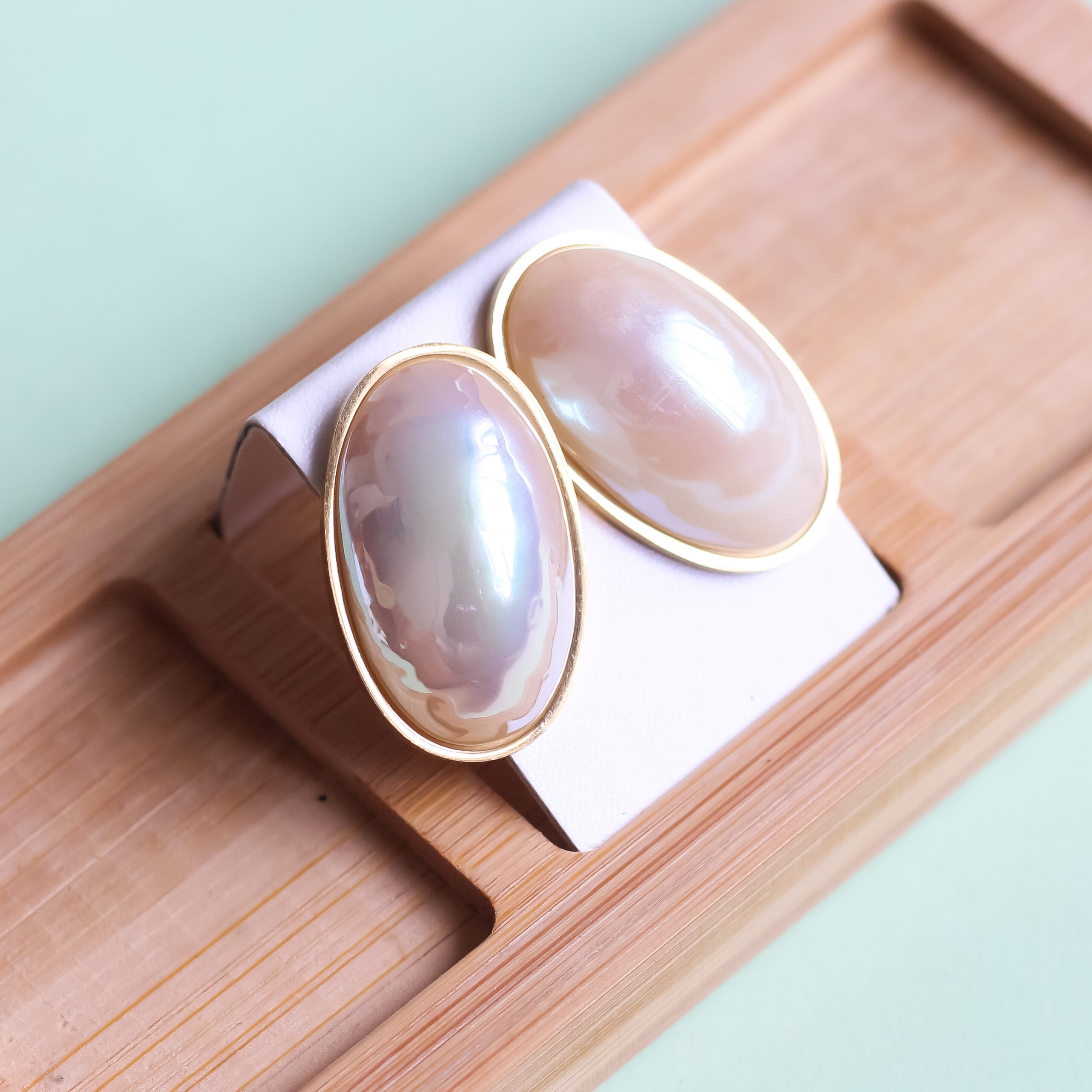 Pearl Oval Studs